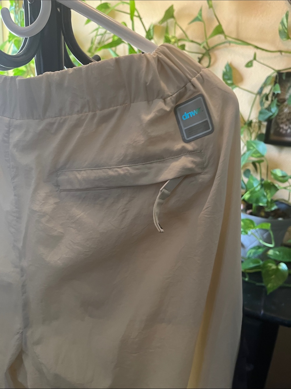 Zara White Joggers with Black Side Panels - Picture 9 of 12